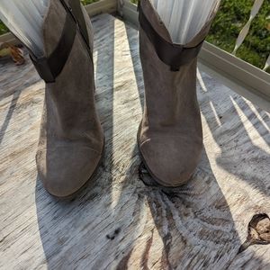 Tan ankle booties size 10